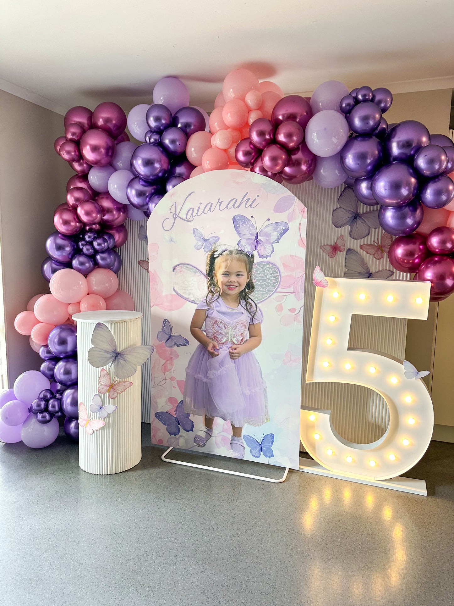 CUSTOM BACKDROP