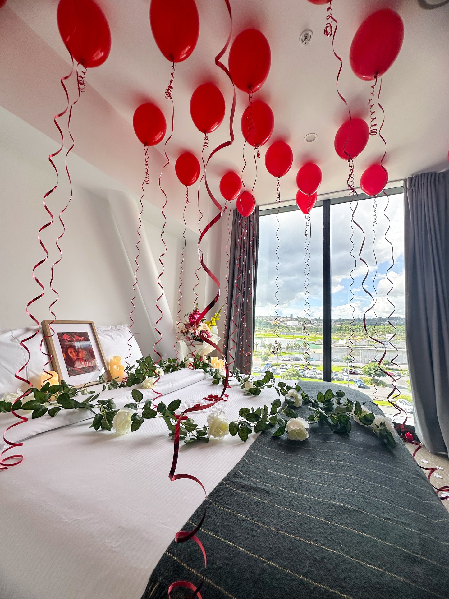 ROMANTIC ROOM PACKAGE