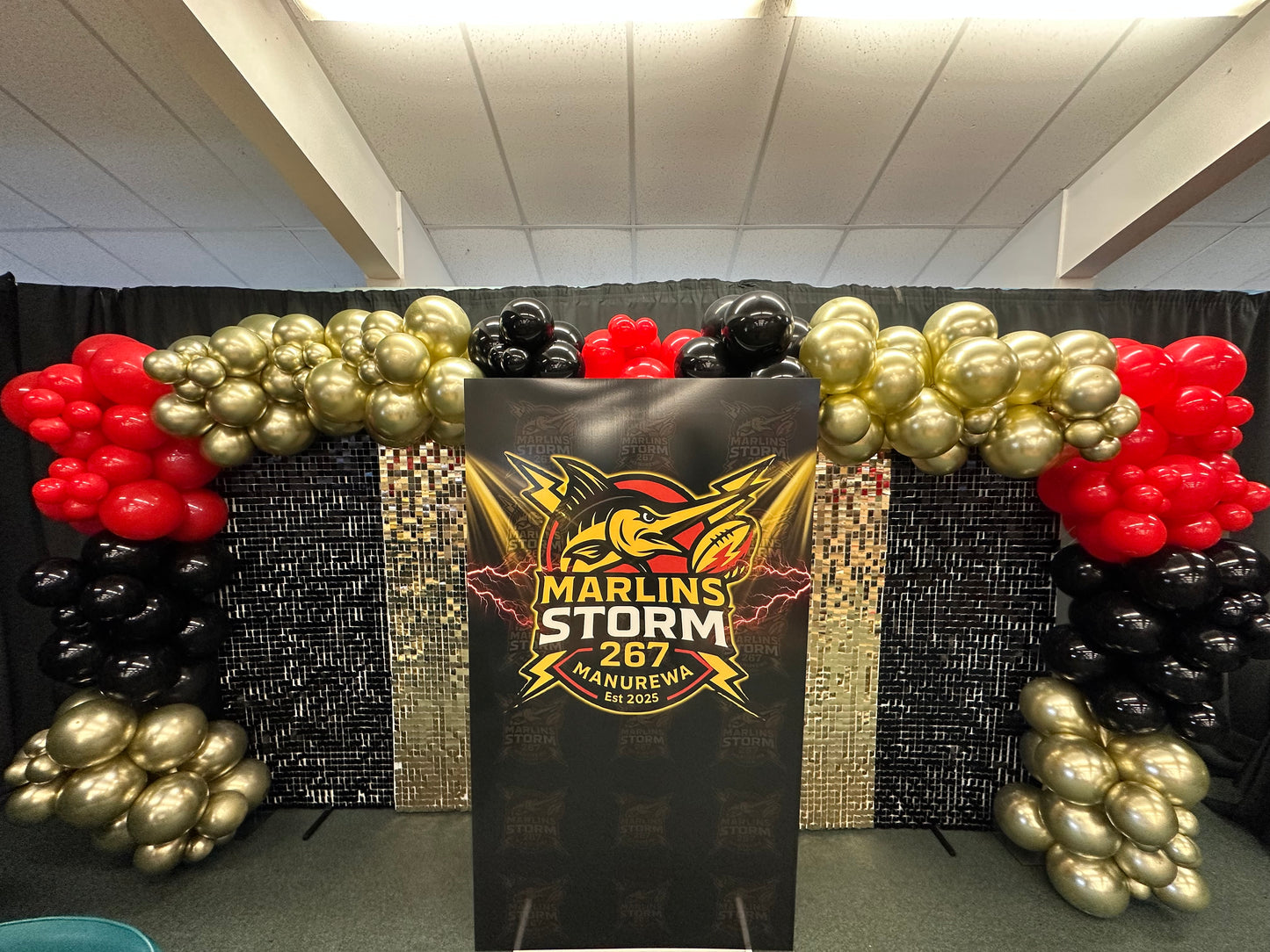 CUSTOM BACKDROP